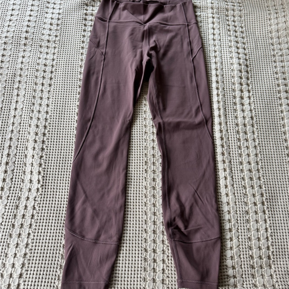 Lululemon In Movement 7/8 legging Muave/pink color